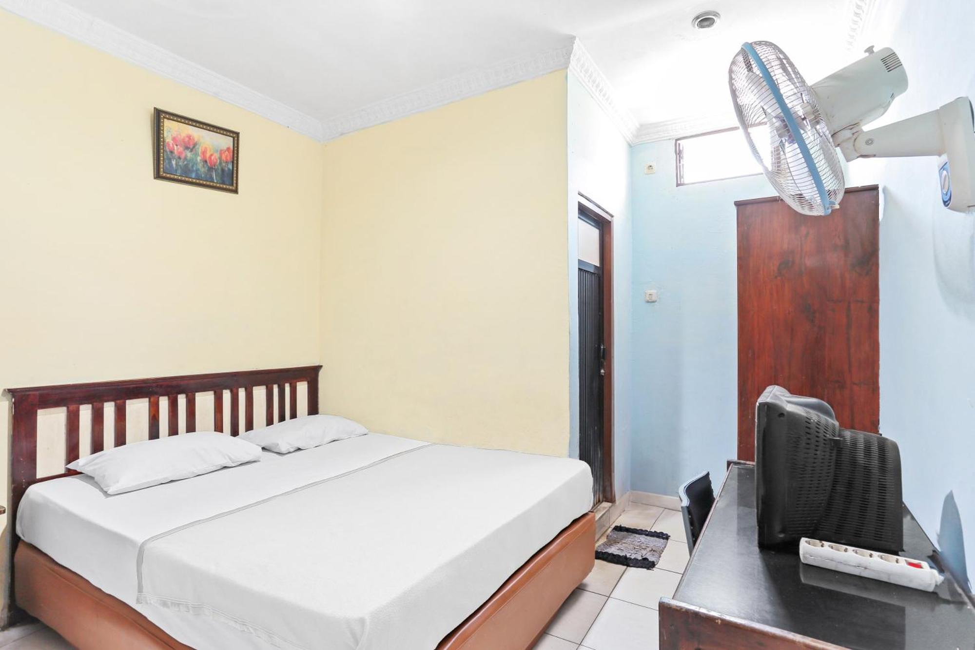 Oyo 93046 Hotel Fortuna Parepare Ngoại thất bức ảnh